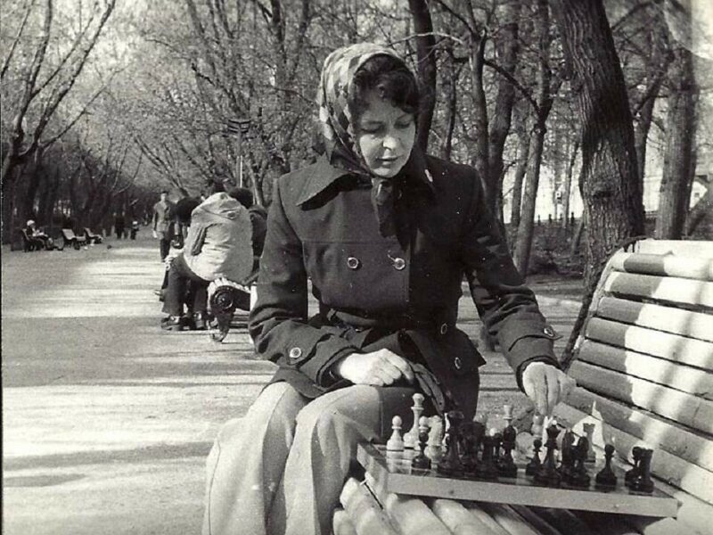 
 Почему в СССР все играли в шахматы? Феномен развития шахмат в советском союзе 
 (3 фото) 
 