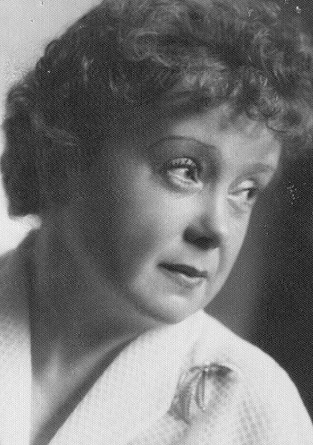 
        Актрисы, сыгравшие старушек-веселушек в сказке «Финист - Ясный сокол»                    
                        (24 фото)                    
            