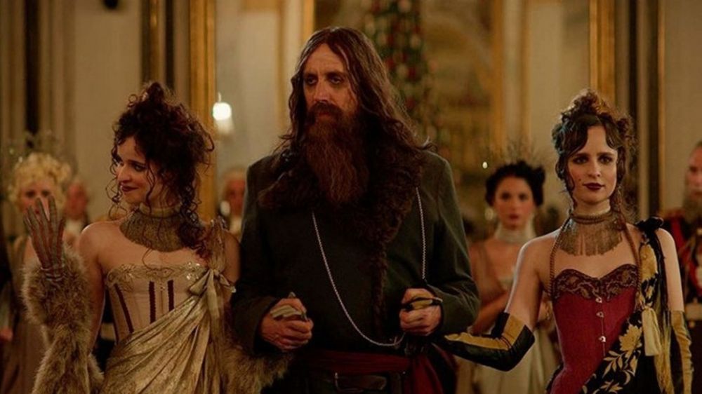 Гришка Распутин против King's Man: в российский прокат выходит третий фильм про тайных британских агентов «King's Man: Начало»