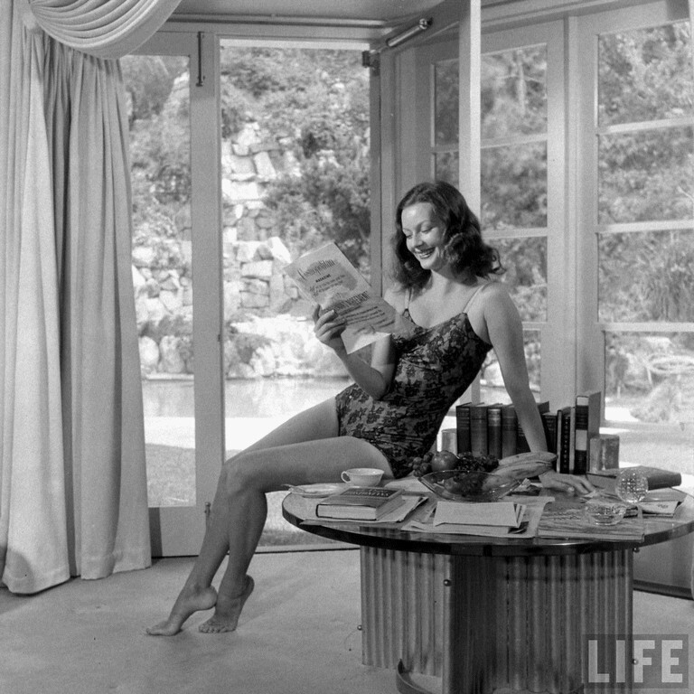 
 Актриса Хэйзел Брукс — Actress Hazel Brooks 
 (19 фото) 
 