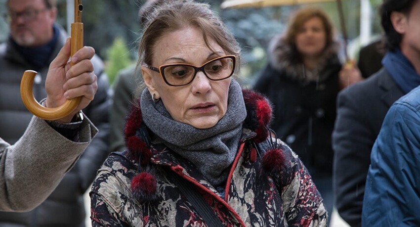 
 Успешная карьера и смерть в одиночестве: как сложилась судьба актёров фильма "Табор уходит в небо" 
 (7 фото) 
 