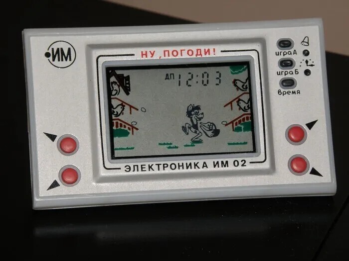 
 Главный гаджет СССР: что еще умела «Электроника ИМ-02», кроме как ловить волком яйца 
 (13 фото) 
 