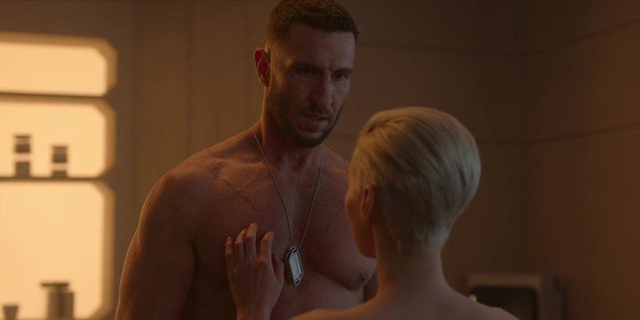 Мастер Чиф занимался сексом, а Кортана на это смотрела — сериал по Halo свернул не туда