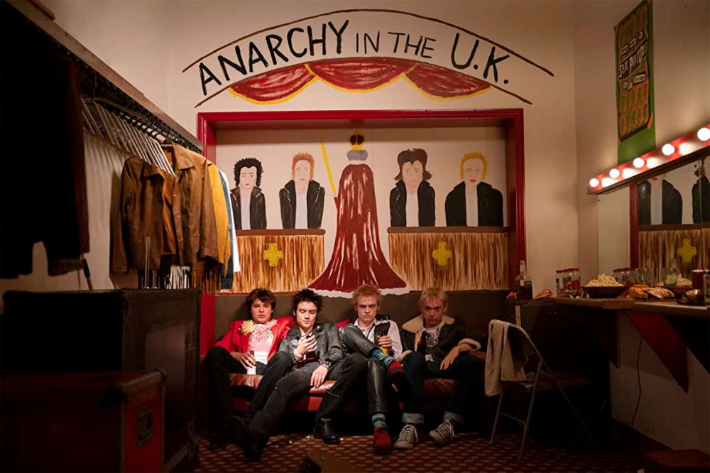 Мама-анархия, храни королеву! Дэнни Бойл снял сериал про Sex Pistols. Впечатления смешанные 