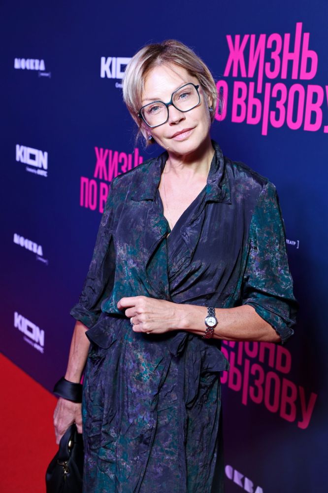 
            Наталья Рудова, Марк Богатырев, Владимир Яглыч и другие на премьере сериала "Жизнь по вызову"        