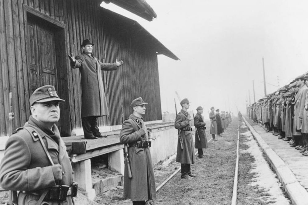В съемках участвовали жертвы холокоста, главную роль мог сыграть Харрисон Форд: 10 фактов про «Список Шиндлера» 