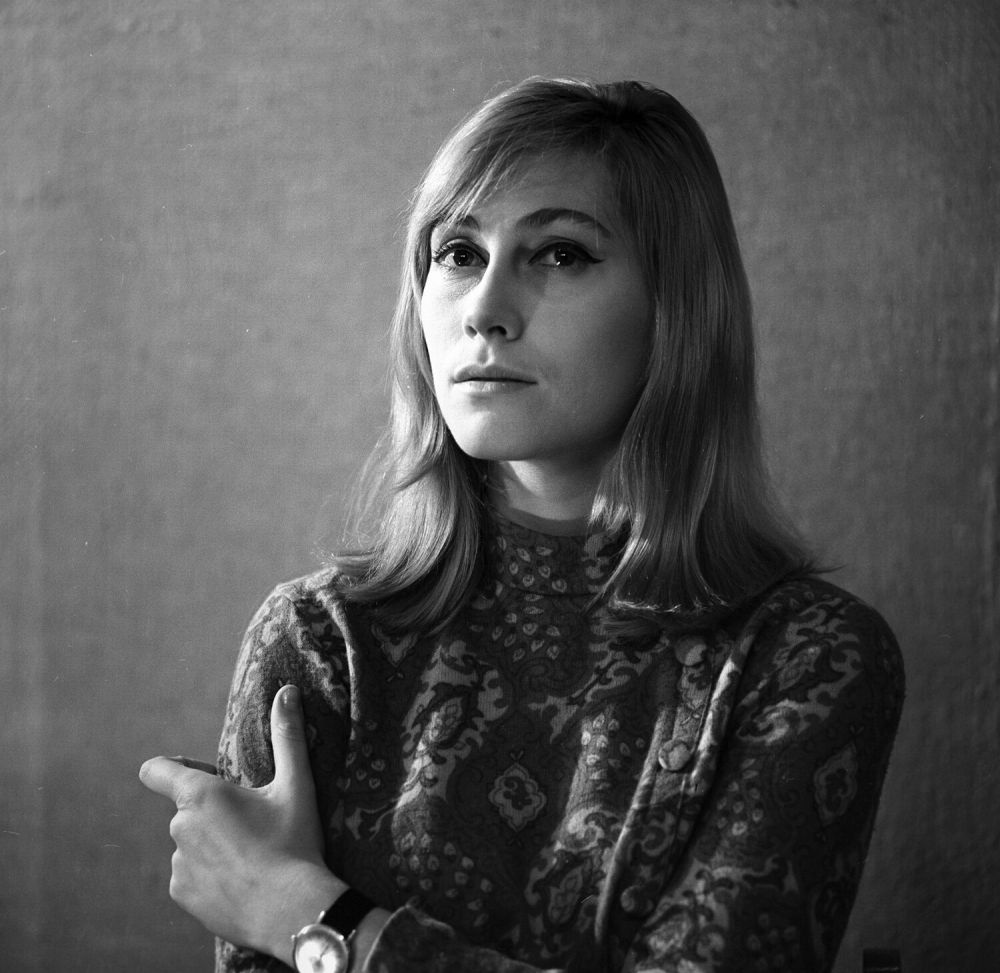 «Любимицей народа была». Умерла Ирина Мирошниченко 