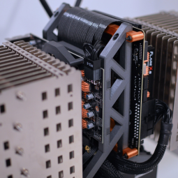 
 Пользователь собрал безвентиляторный ПК на основе AMD Ryzen 7 7700X и GeForce RTX 4060
 
